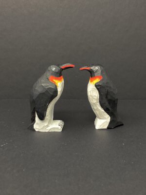 IMG_7877 2 Geschnitzte Pinguine